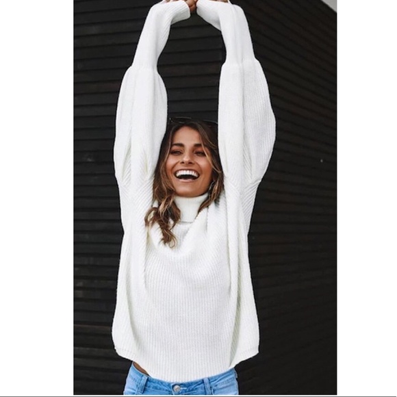 NWT balloon sleeve turtleneck sweater - Picture 3 of 4